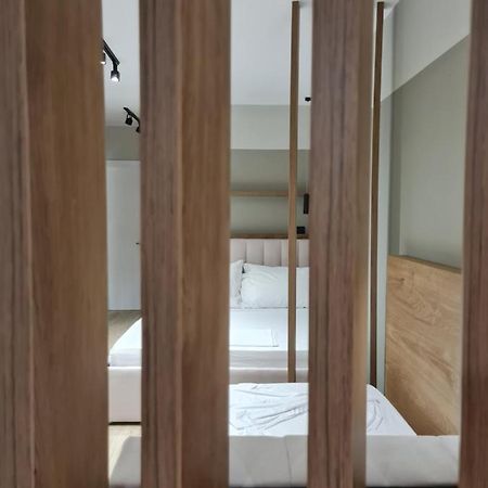 Tam Serviced Studio Apartment Myslym Shyri No1 تيرانا المظهر الخارجي الصورة