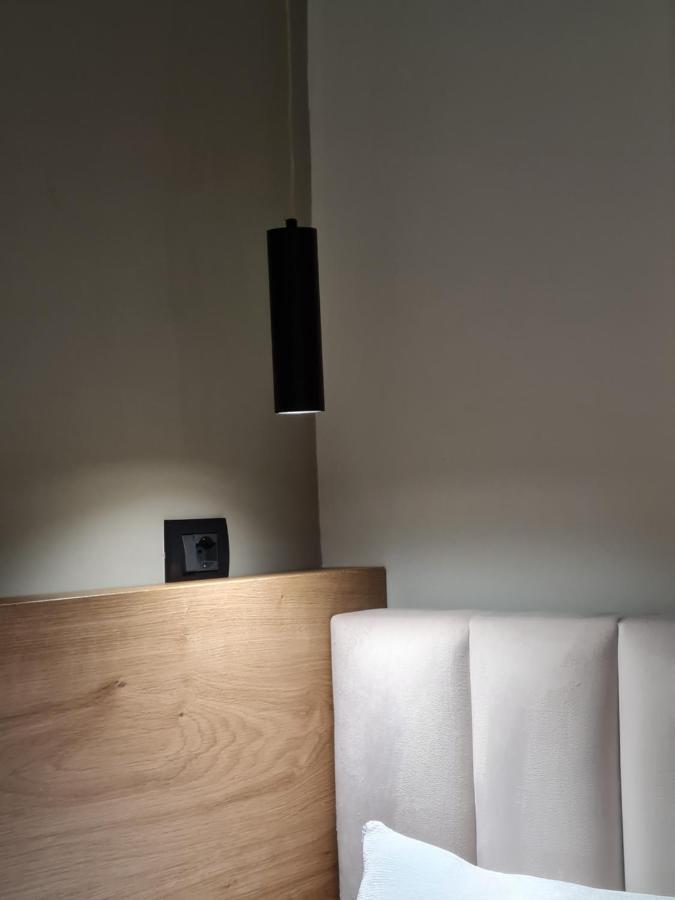 Tam Serviced Studio Apartment Myslym Shyri No1 تيرانا المظهر الخارجي الصورة