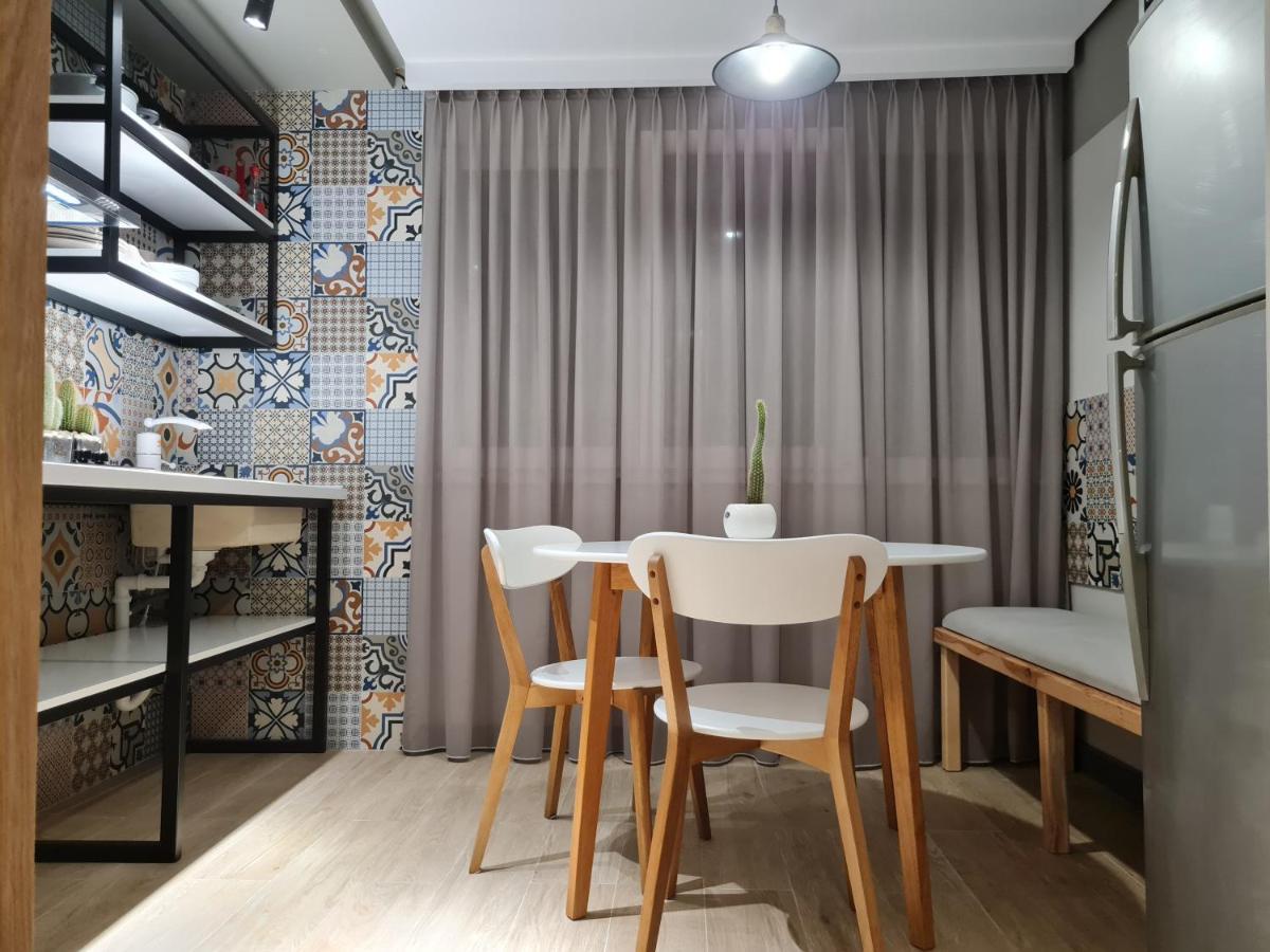 Tam Serviced Studio Apartment Myslym Shyri No1 تيرانا المظهر الخارجي الصورة