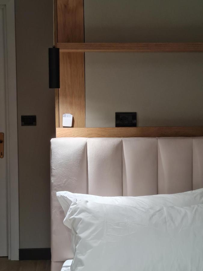 Tam Serviced Studio Apartment Myslym Shyri No1 تيرانا المظهر الخارجي الصورة